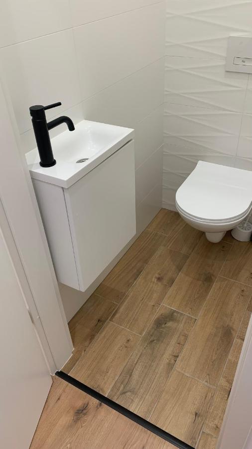 Sipsix Apartment - Modern 2 Bedroom Newly Renovated Flat With Ac In Budapest City Centre Budapesta Exterior foto